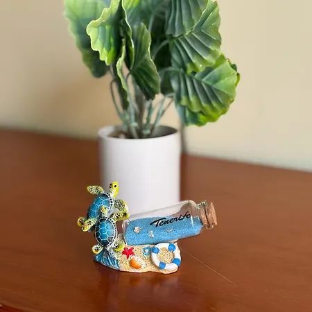 Prime Americas Getaway - With Huge Private Terrace & Pool Access * לוס כריסטיאנוס