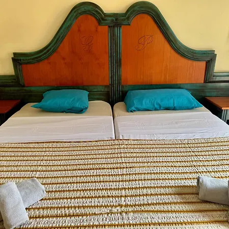 דירה Prime Americas Getaway - With Huge Private Terrace & Pool Access